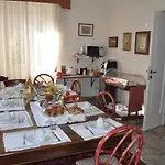 奥罗拉别墅酒店 佩斯卡拉