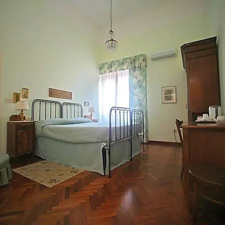 L'aurora Nocleg ze śniadaniem 4*