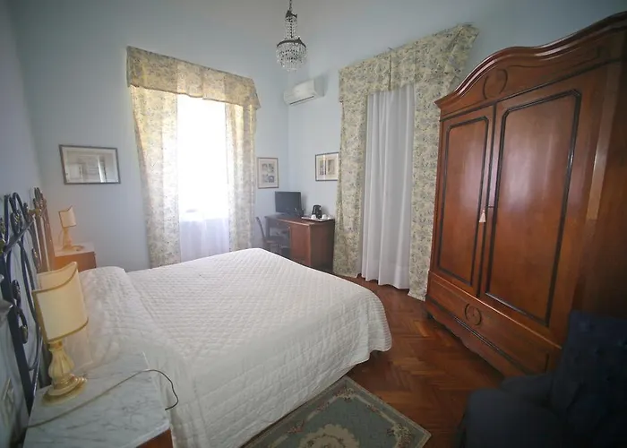 L'aurora Nocleg ze śniadaniem 4*